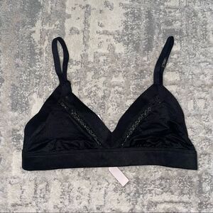 🚨 3 for $25 - VICTORIA’S Secret Incredible Bralette